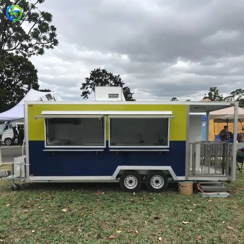 Coffee Equipment - Food Truck Personalizzato per Caffè, Snack