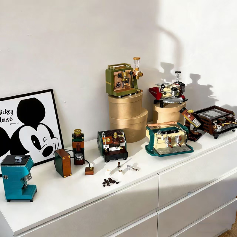 Nuovo Set di Costruzioni Decoo - Vintage Coffee Equipment recensione e prezzo